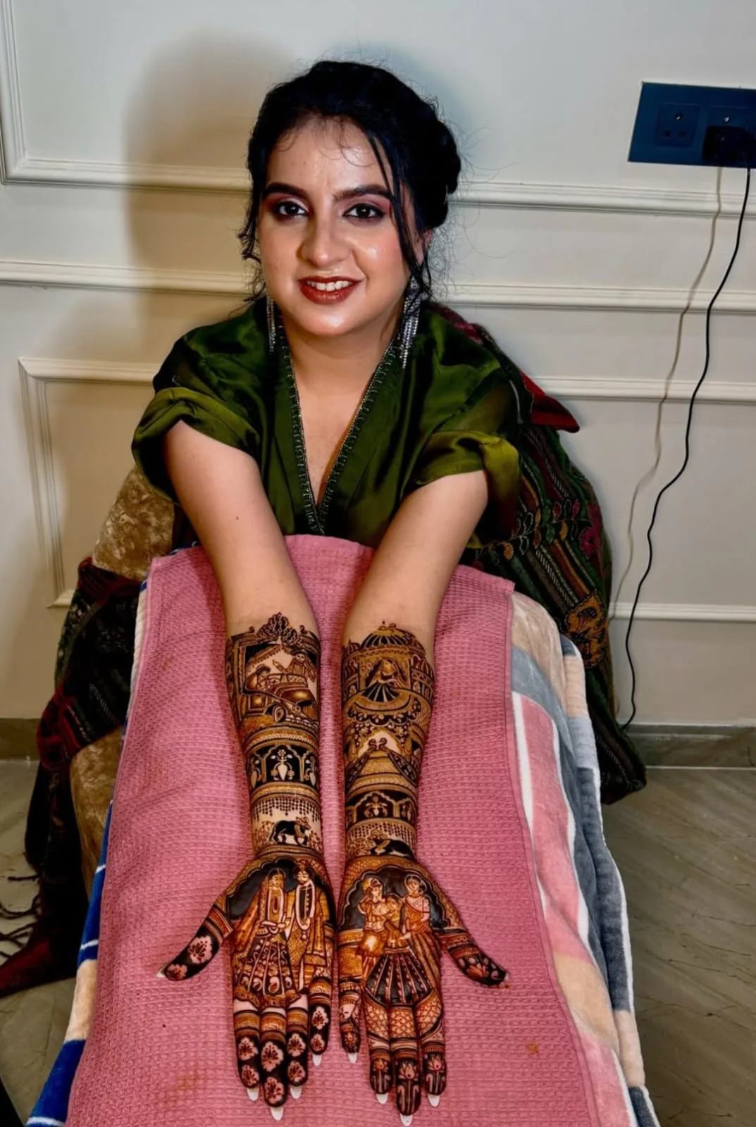 Intricate bridal mehndi detail