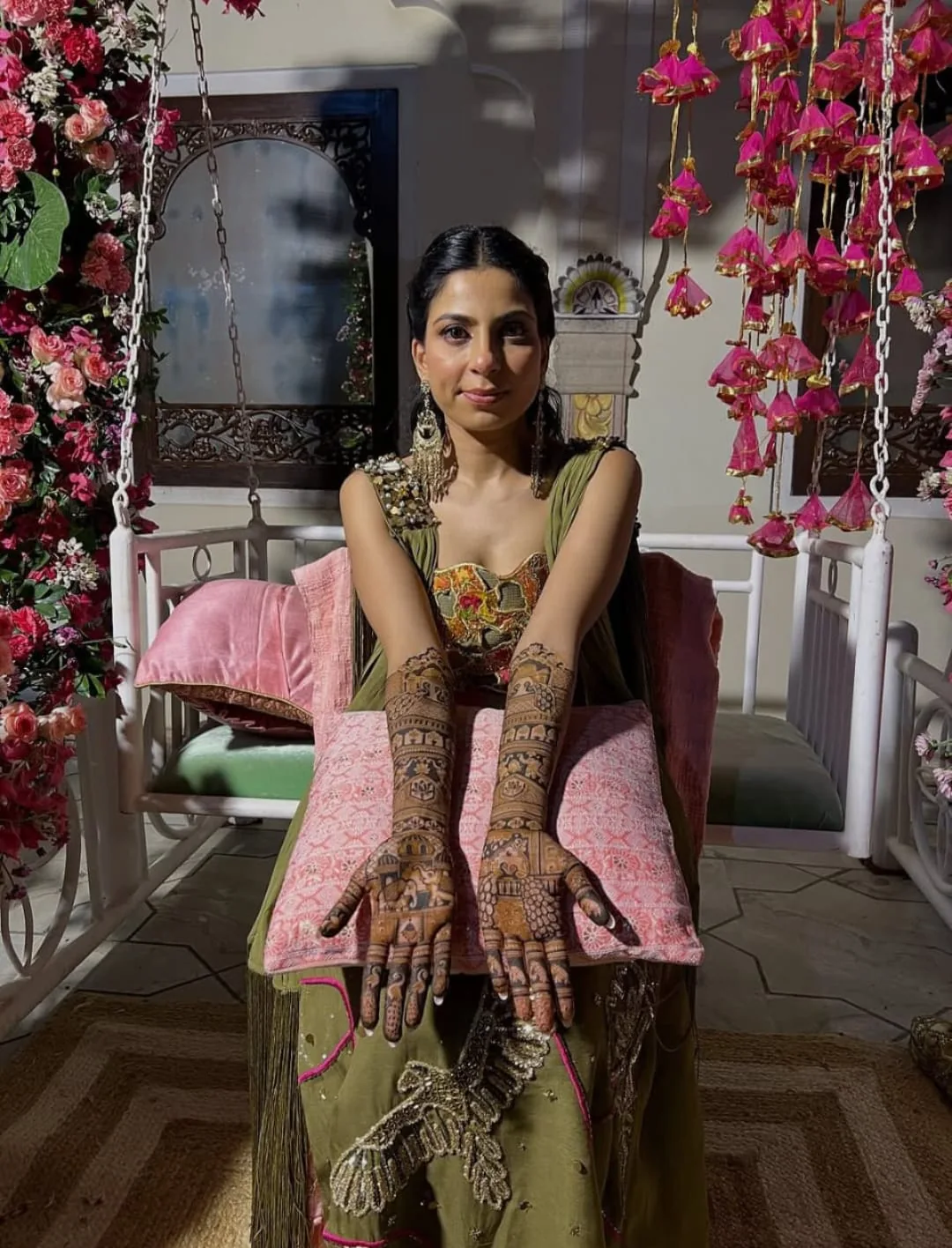 Personalised bridal henna artwork
